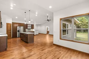 1403 Skyline Dr, Stevens Point, WI 54482 - Photo 25