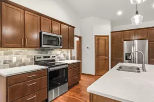 1403 Skyline Dr, Stevens Point, WI 54482 - Photo 17