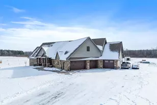 9073 Richfield Dr, Marshfield, WI 54449 - Photo 3