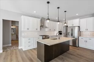 118105 Betty Dr, Stratford, WI 54484 - Photo 11