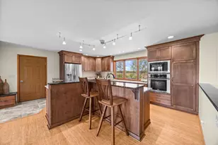 169003 Shorewood Dr, Rosholt, WI 54473 - Photo 7