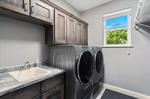 1415 E 20th St, Marshfield, WI 54449 - Photo 23