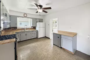 203 W Mill St, Spencer, WI 54479 - Photo 9