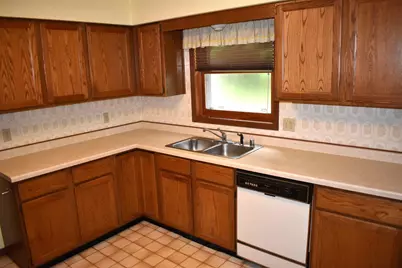 927 S Oakwood Street, Hancock, WI 54943 - Photo 9