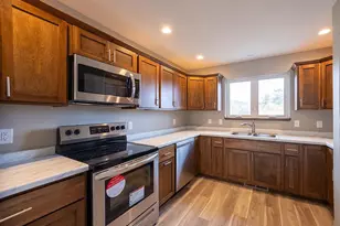 940 Morning Star Ln, Plover, WI 54467 - Photo 5