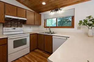 709 S Grandview St, Wittenberg, WI 54499 - Photo 5