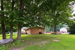 709 S Grandview St, Wittenberg, WI 54499 - Photo 37