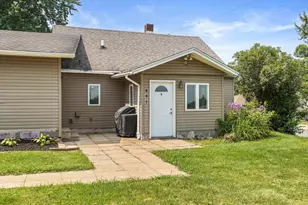 801 Hemlock St, Marathon, WI 54448 - Photo 5