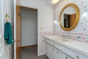 705 E Main St, Merrill, WI 54452 - Photo 17