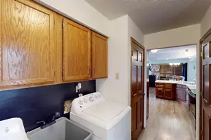 211 N 5th Ave, Abbotsford, WI 54405 - Photo 31