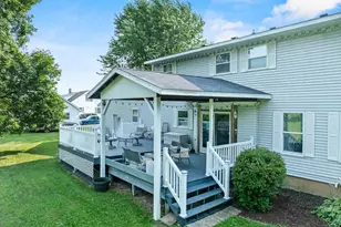 211 N 5th Ave, Abbotsford, WI 54405 - Photo 9