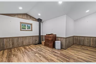 9621 County Road F, Bancroft, WI 54921 - Photo 5