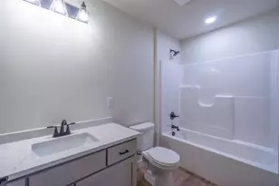 704 Thornapple St, Marathon, WI 54448 - Photo 25