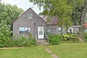 112 N 2nd St, Abbotsford, WI 54405 - Photo 3