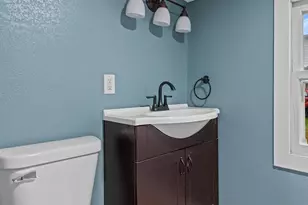 108 Pond St, Amherst, WI 54406 - Photo 19