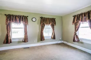 806 Pease St, Augusta, WI 54722 - Photo 15