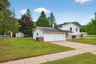 2610 Gaynor Ave, Wisconsin Rapids, WI 54495 - Photo 3