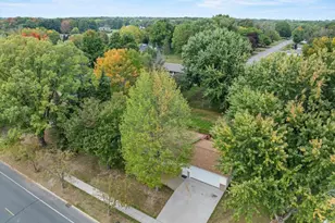 1213 E 29th St, Marshfield, WI 54449 - Photo 5