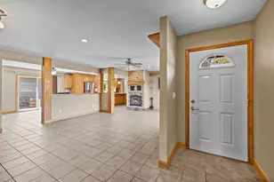 1011 Melody Ln, Plover, WI 54467 - Photo 9