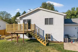 637 E Clay St, Whitewater, WI 53190 - Photo 15