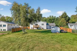 637 E Clay St, Whitewater, WI 53190 - Photo 11