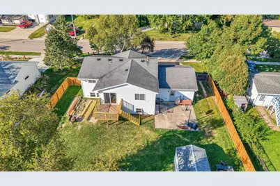 637 E Clay Street, Whitewater, WI 53190 - Photo 5