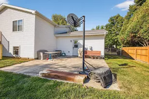 637 E Clay St, Whitewater, WI 53190 - Photo 13