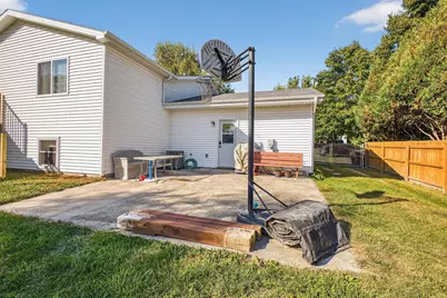 637 E Clay Street, Whitewater, WI 53190 - Photo 13