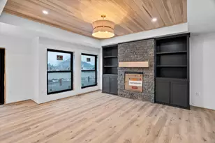 404 S Cypress Ave, Marshfield, WI 54449 - Photo 13