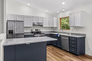 2201 W Breezewood Ct, Plover, WI 54467 - Photo 23