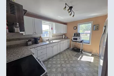 7630 Plover Road, Wisconsin Rapids, WI 54494 - Photo 3