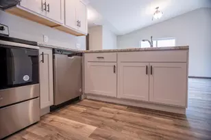 900 Morning Star Ln, Plover, WI 54467 - Photo 9