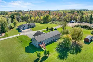 725 Plisch St, Athens, WI 54411 - Photo 37