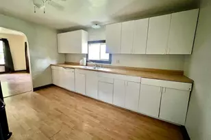 481 W Harding Ave, Stevens Point, WI 54481 - Photo 3