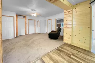 W11160 Apache Rd, Plainfield, WI 54966 - Photo 9