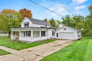 306 W 3rd St, Granton, WI 54436 - Photo 3