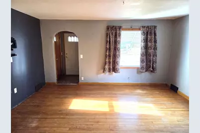 604 N Chestnut Avenue, Marshfield, WI 54449 - Photo 5