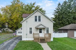 204 N Hinman Ave, Marshfield, WI 54449 - Photo 3