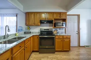 3321 Evergreen Dr, Plover, WI 54467 - Photo 17