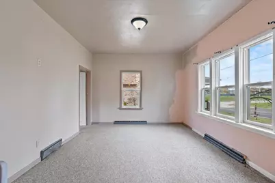 310 W 4th Street, Marshfield, WI 54449 - Photo 9