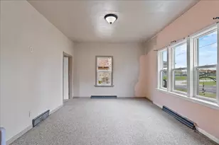 310 W 4th St, Marshfield, WI 54449 - Photo 9