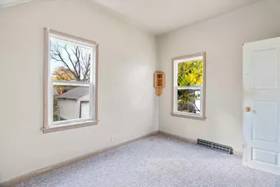 310 W 4th Street, Marshfield, WI 54449 - Photo 15