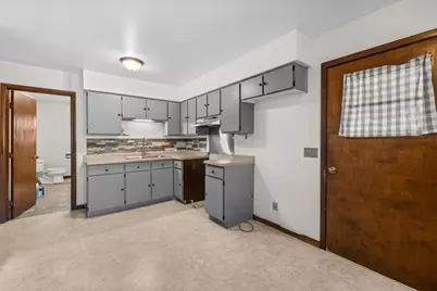 901 West Gates Drive, Stevens Point, WI 54481 - Photo 5