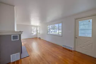 2102 Wegner St, Wausau, WI 54401 - Photo 9