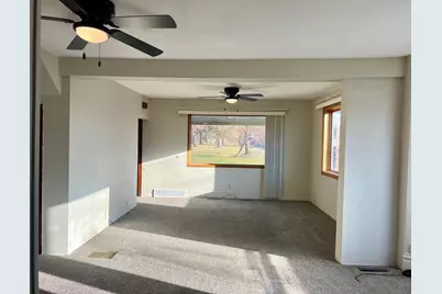 200 N Walnut Avenue, Marshfield, WI 54449 - Photo 7