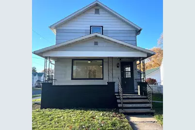 200 N Walnut Avenue, Marshfield, WI 54449 - Photo 1