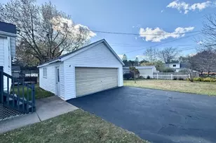 3734 Carl St, Wausau, WI 54403 - Photo 7