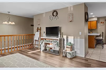 5751 Honeysuckle Court, Wisconsin Rapids, WI 54494 - Photo 11