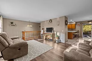 5751 Honeysuckle Ct, Wisconsin Rapids, WI 54494 - Photo 9