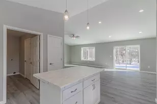 172 Evelyn Ct, Stevens Point, WI 54482 - Photo 9